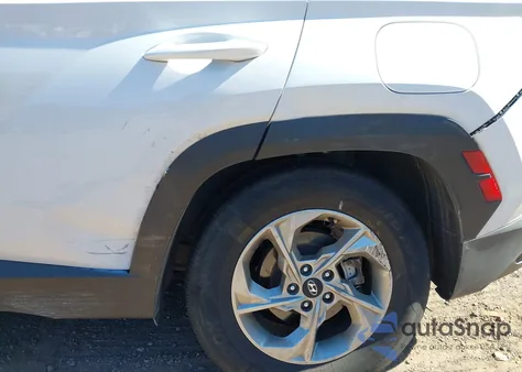 2022 Hyundai Tucson Sel z USA, uszkodzony, nr VIN 5NMJB3AE1NH027144